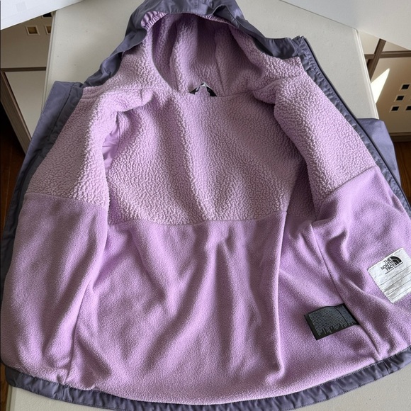 The North Face Girls Hooded Nylon Jacket Purple Fleece and Sherpa Lined - Picture 13 of 16